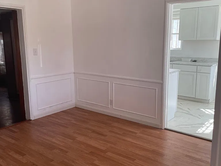 8724 Ruthelen St — Photo 5