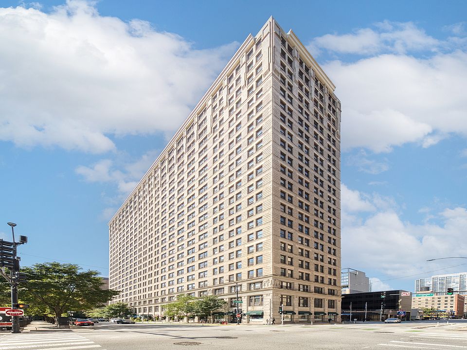 1st image of 600 S Dearborn St APT 314