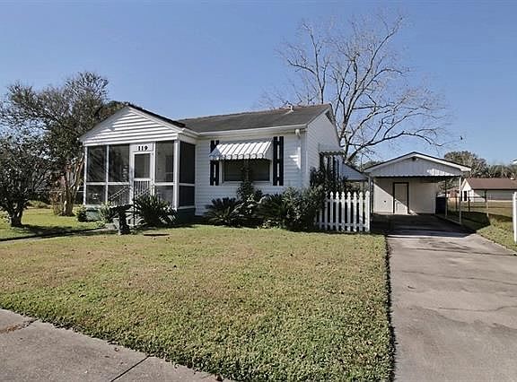 2nd image of 119 Destrehan Dr