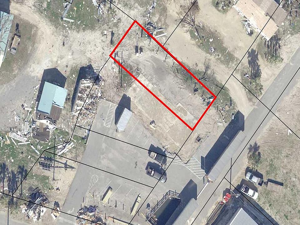 1st image of 109 S 31st St