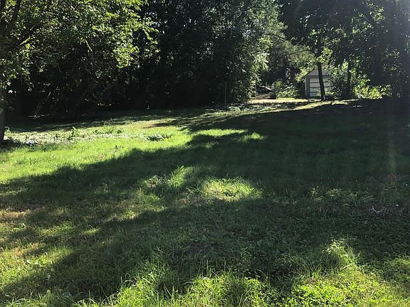3rd image of 1809 Harrison Ave