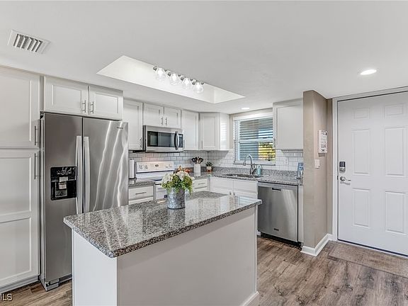 2nd image of 16007 Davis Rd APT 524