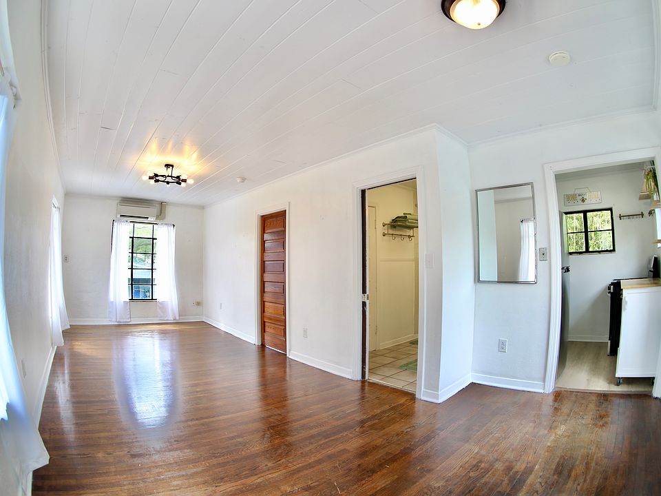 1st image of 300 W 12th St #A