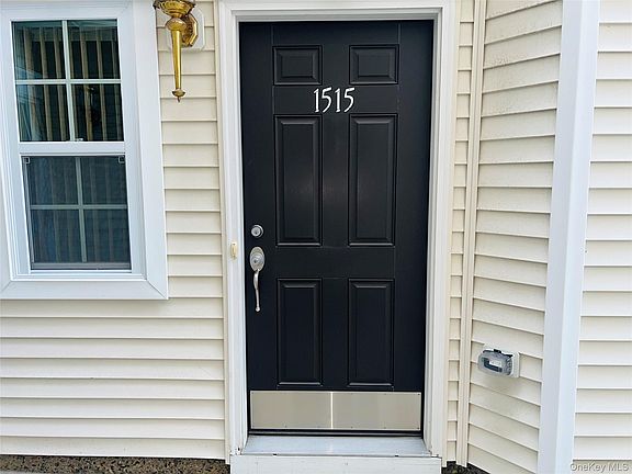 4th image of 1515 Balsam Drive