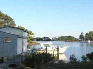 56 Clark Point Dr, White Stone, VA 22578