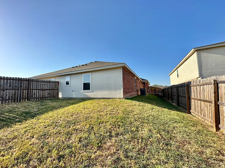 5708 Rustler Dr — Photo 27