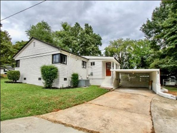 1933 Russell Ave
