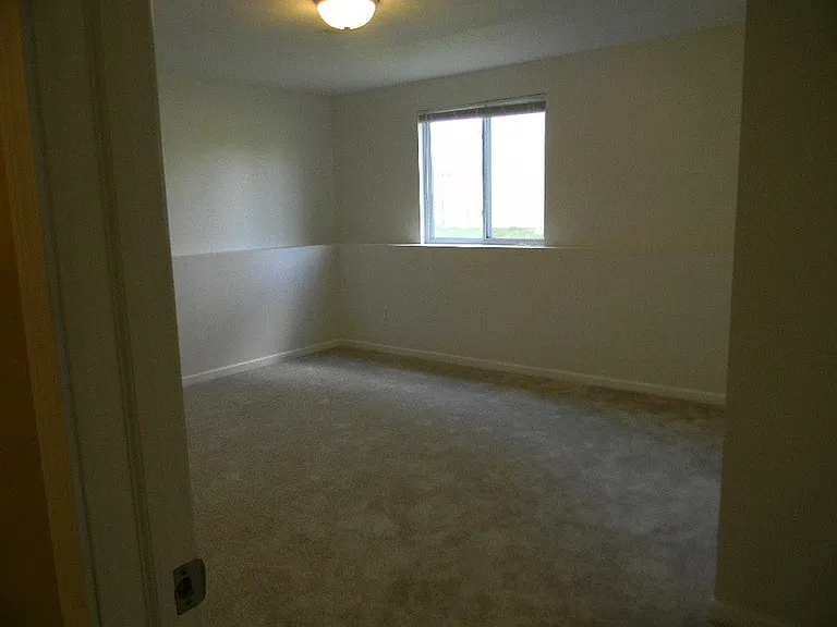 1016 Odell Farm Ln — Photo 10
