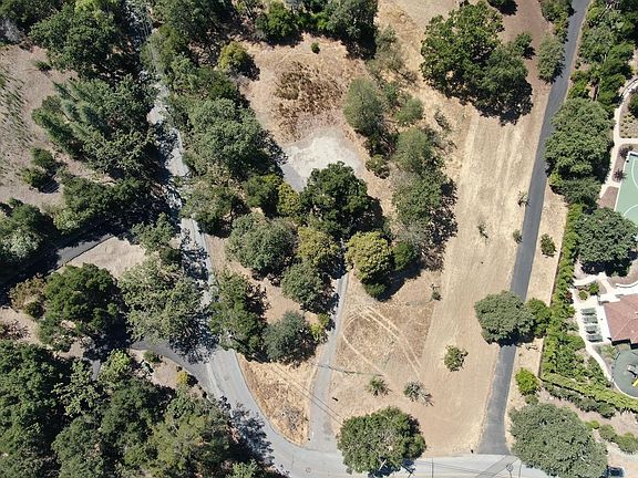 5th image of 12355 Hilltop Dr