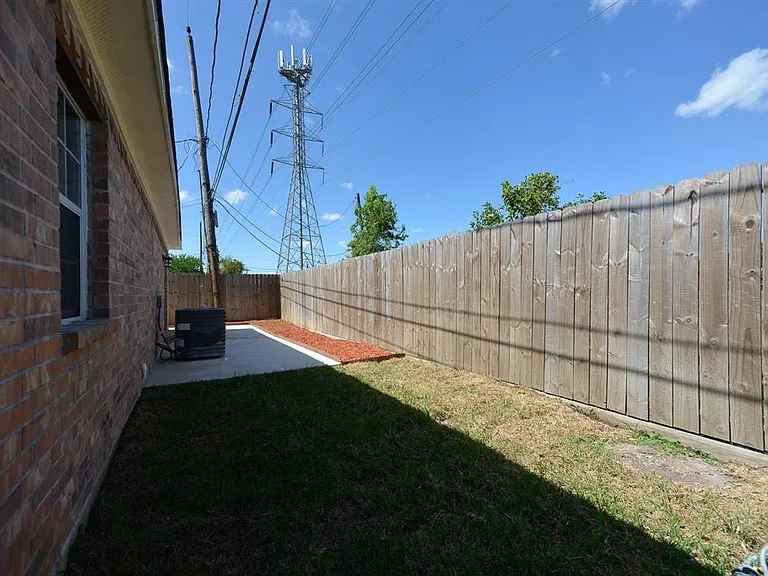 3309 Sunbeam St — Photo 22