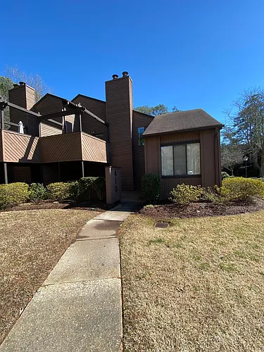 410 Abbotsleigh Ct Photo 1