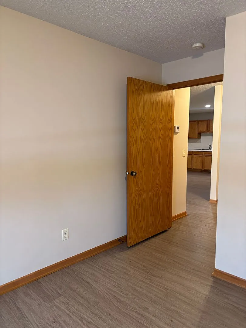 Great Single Level 2 Bedroom Townhome — Photo 4