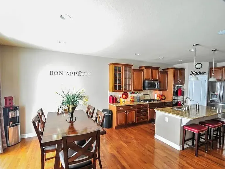 8229 S Country Club Pkwy — Photo 2