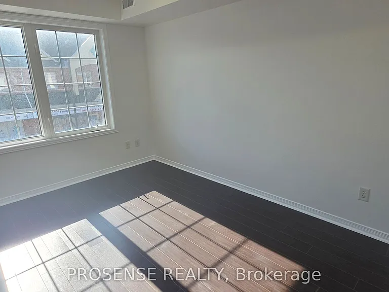 9699 Jane St #13 — Photo 26