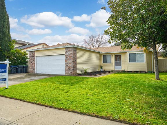 3rd image of 523 Blue Wing Drive