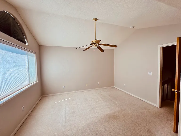 654 Ridgeview Dr — Photo 20
