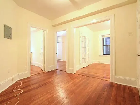 883 Massachusetts Ave #12, Cambridge, MA 02139