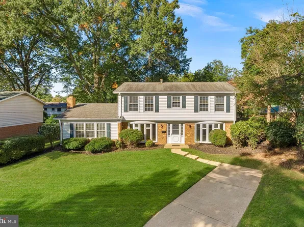4822 King Richard Dr, Annandale, VA 22003
