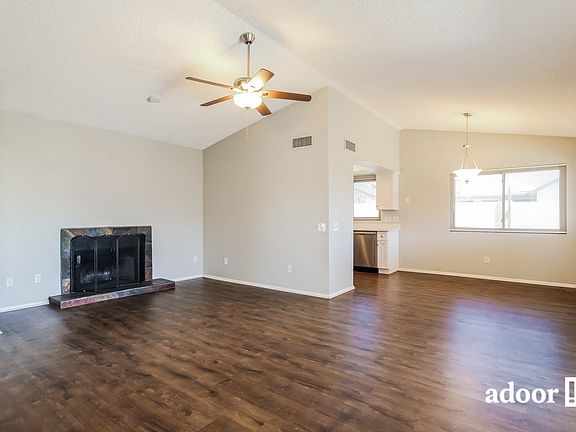 3rd image of 7303 N 69th Dr