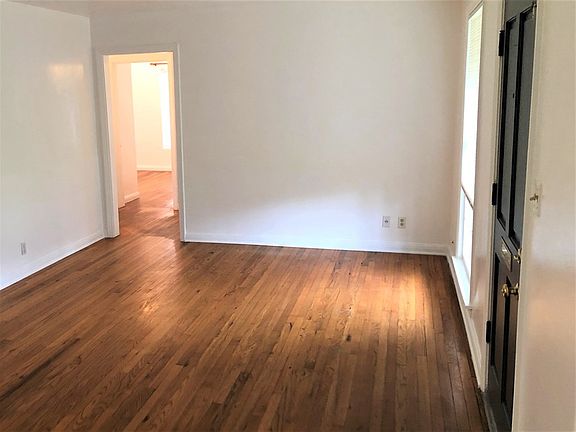 3rd image of 1320 East Dr
