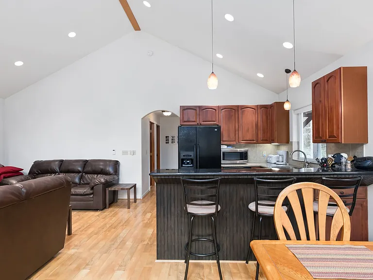 35126 Water Front Way — Photo 4
