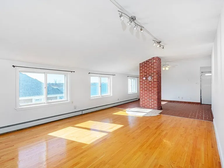 789 Shirley St #3 — Photo 8