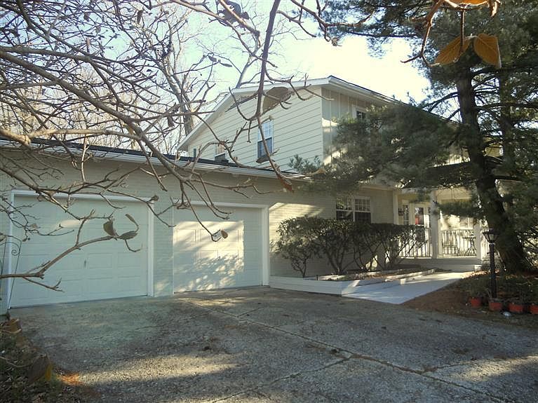 1st image of 684 Omar Cir