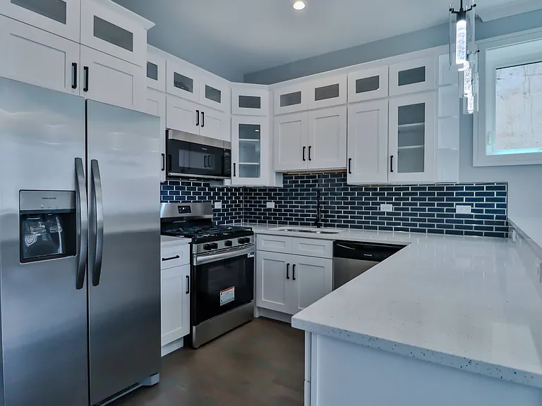 4827 S Saint Lawrence Ave #2 — Photo 5