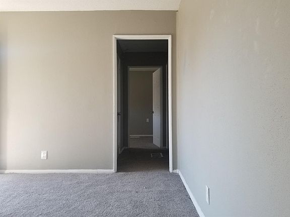5th image of 1922 Ashbrook Dr