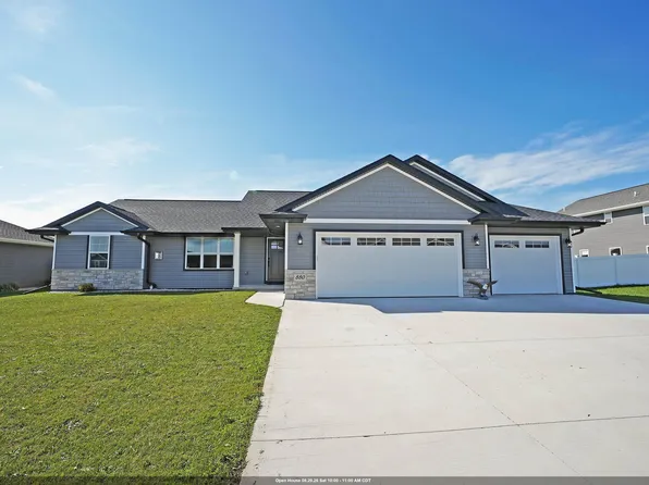 880 Joeanna Way, Pulaski, WI 54162
