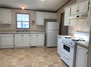 115 Fox Hound Dr, Grand Blanc, MI 48439