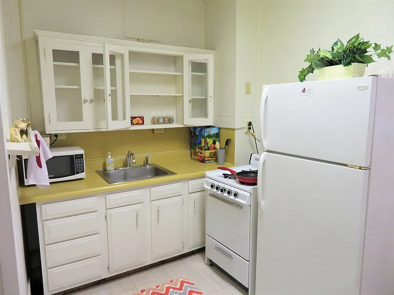 154 E State St #2 — Photo 5
