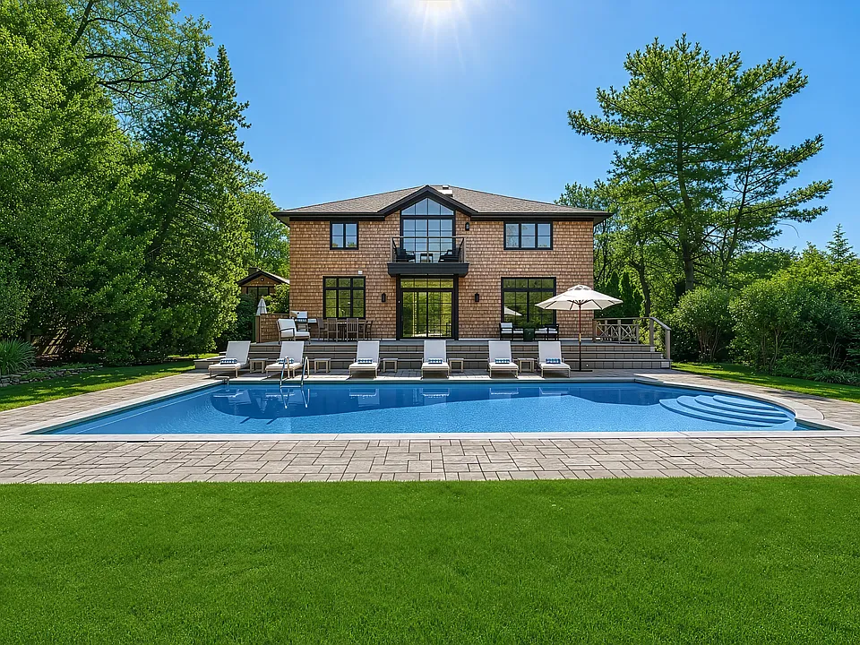 15 Atterbury Rd
