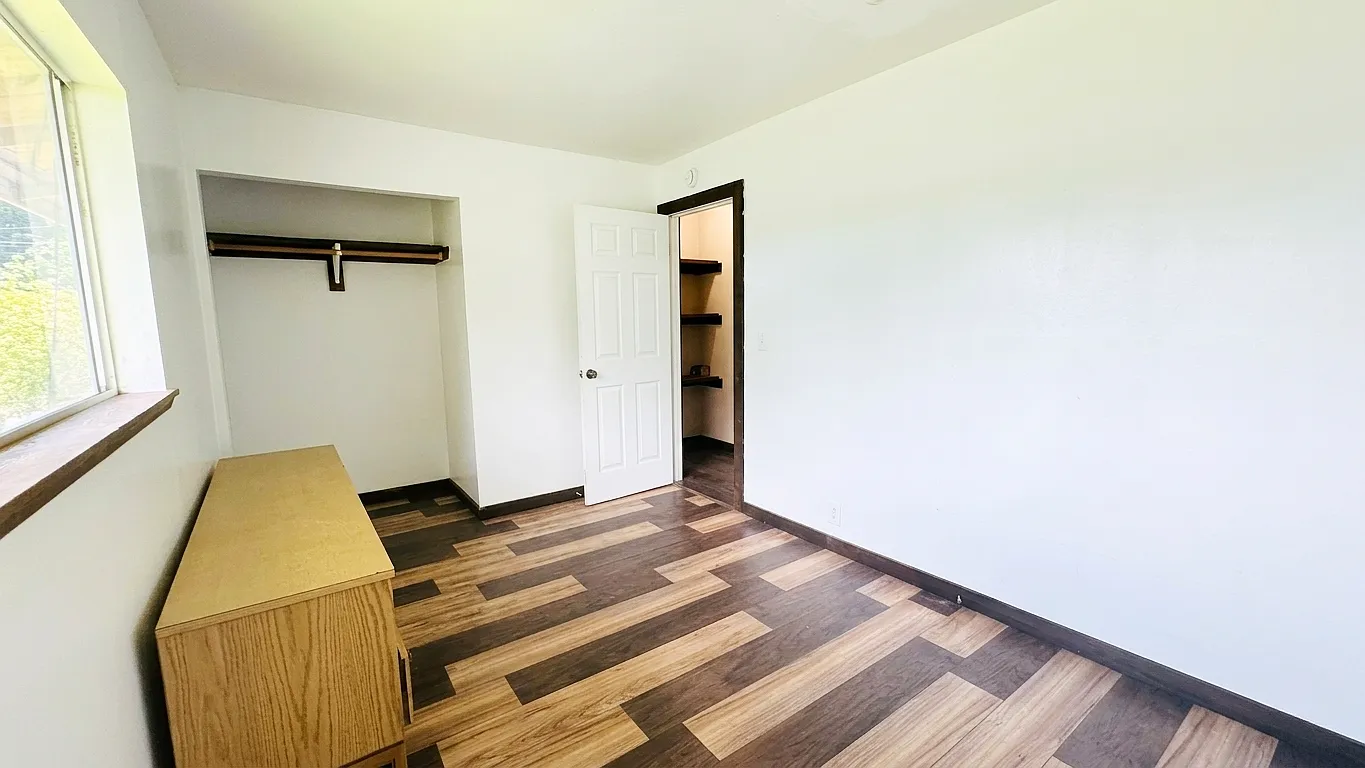 2 bed, $1,150 — Photo 4