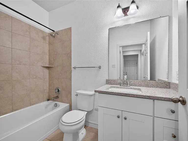 7634 Leonardo Dr — Photo 15