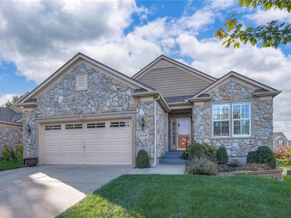 22539 W 112th Ct, Olathe, KS 66061