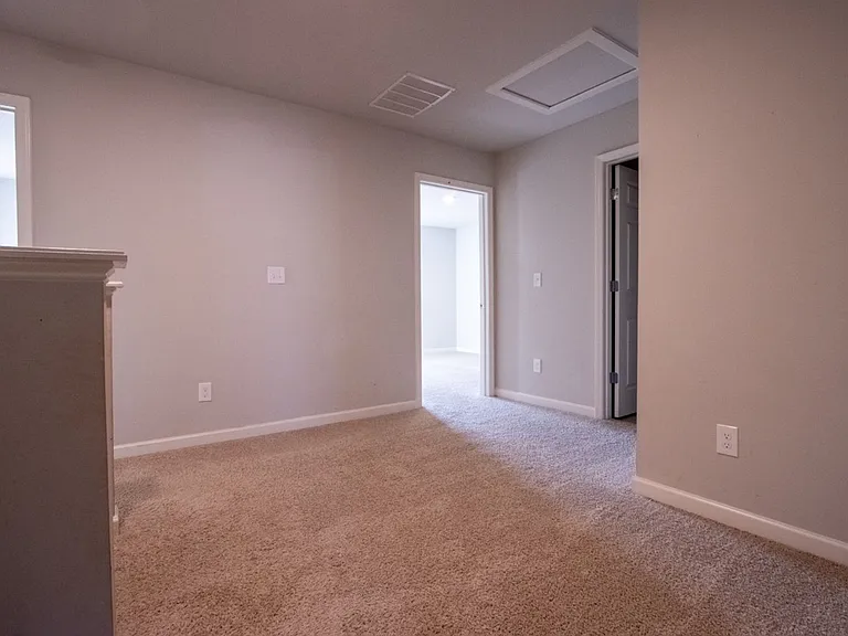 325 Park West Blvd — Photo 21