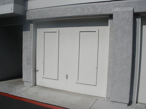 3rd image of 4220 Vista Del Rio Way Unit 4