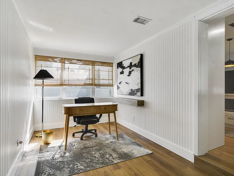 2201 Hand Blvd — Photo 11