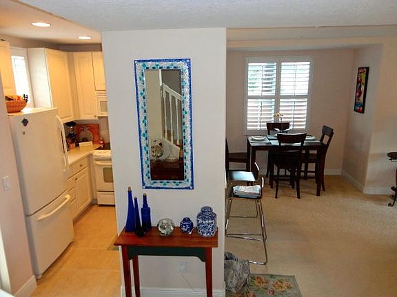 5th image of 3682 NE Renar Ave
