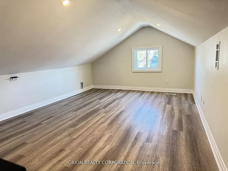 1016 Haig Blvd — Photo 43
