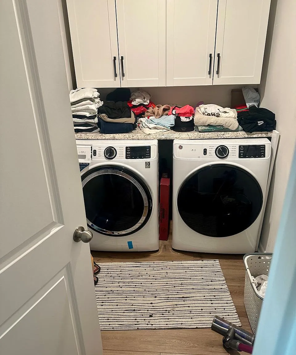 4 bed, 2141 sqft, $2,500 — Photo 4