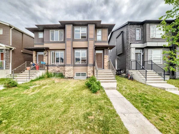206 S Cornerstone Ave NE, Calgary, AB T3N 1G8
