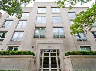 1422 N La Salle St #206, Chicago, IL 60610