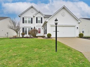 8517 Antlers Trl, North Ridgeville, OH 44039