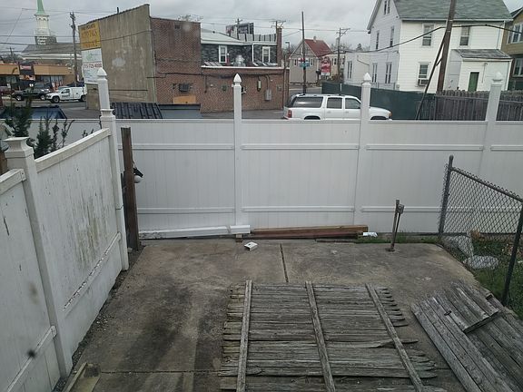 5th image of 7318 Palmetto St