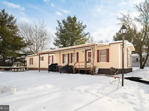 138 Meadowview Dr, Dover, PA 17315