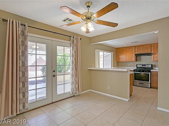 4th image of 1518 Spreading Oak Dr