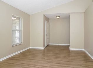 7114 Queen Palm Cir, Sarasota, FL 34243