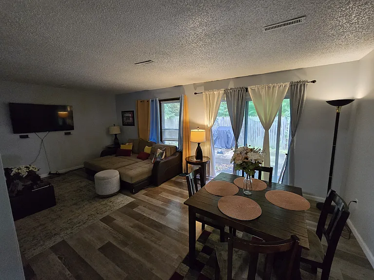 530 Townwood Dr — Photo 19
